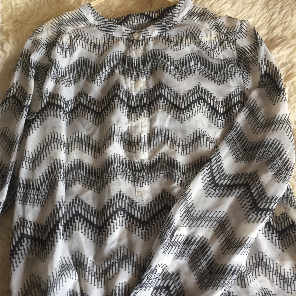 Nice black and white dress casual womans blouse